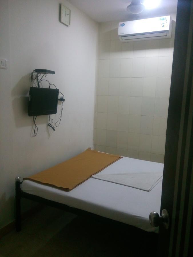 Hotel Saim Palace Mumbai Kültér fotó
